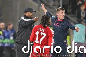 El Bayern descarta multar a Olise por su expulsión en la Champions