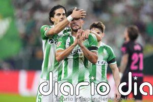 El Betis sigue que asusta y el Rayo celebra Vallecas