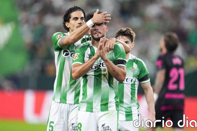 El Betis sigue que asusta y el Rayo celebra Vallecas