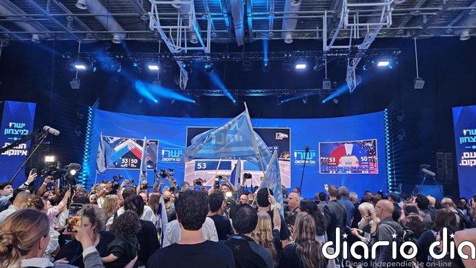 El bloque de Gadi Eisenkot aventaja a Netanyahu en las primeras proyecciones de las elecciones en Israel