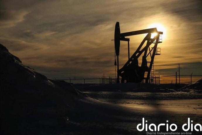 El Brent cae por debajo de los 100 dólares ante la posibilidad de nuevas liberaciones de reservas de crudo