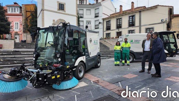 El concejo incorpora dos nuevas máquinas al servicio de limpieza viaria con una inversión de 275.000 euros