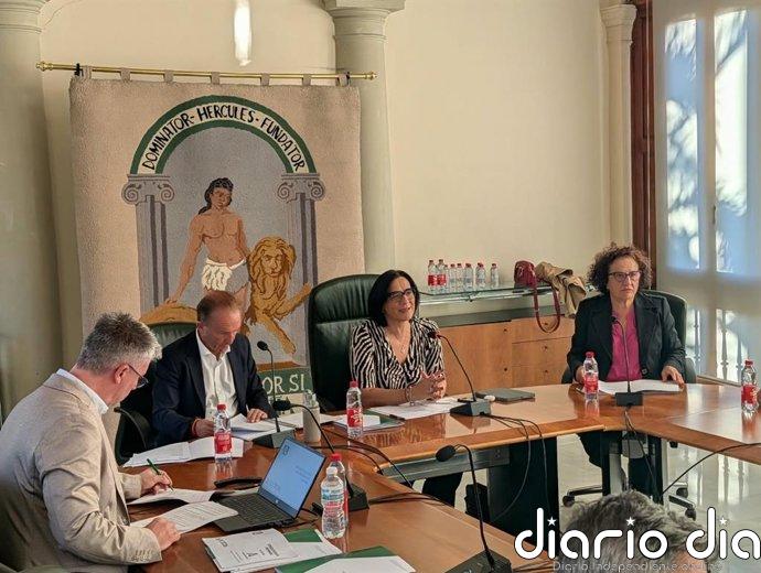 El Consejo Escolar Provincial de Granada analiza la escolarización y las infraestructuras tras el comienzo del curso