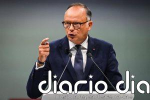 El ex primer ministro francés Édouard Philippe reprocha a Macron su falta de "decisiones" y le exige restaurar el orden