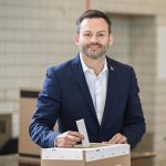 El independentista Partido Quebequés gana las elecciones y gobernará la región canadiense en minoría con 59 escaños