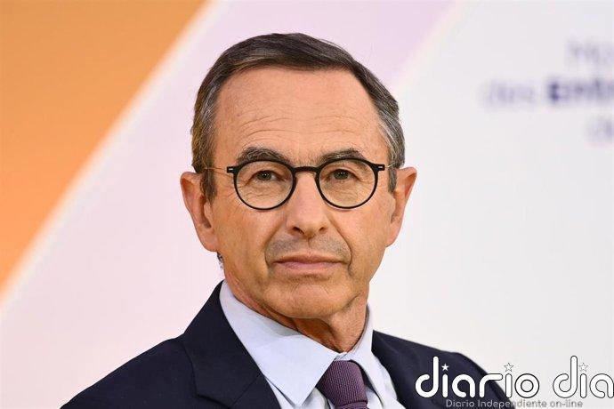 El líder de Los Republicanos pide a Macron la declaración del estado de emergencia en Francia