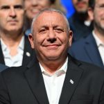 El líder opositor Eisenkot da por finiquitado a Netanyahu y se arroga la tarea de formar Gobierno