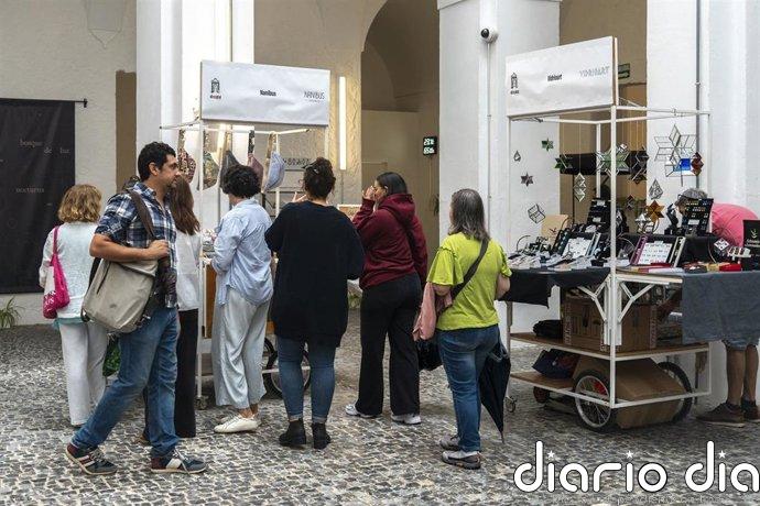 El Mercado de Productos Locales de la Diputación de Badajoz reúne a 21 productores agroalimentarios y artesanía