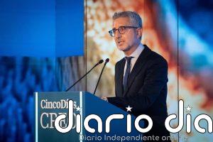 El ministro España carga contra el descrédito a los impuestos y defiende ejercer un "patriotismo democrático"