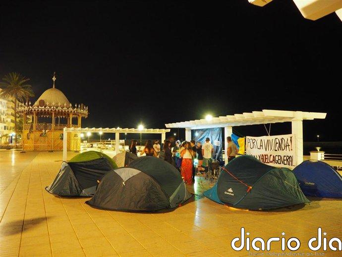 El movimiento por el derecho a la vivienda acampa en Arrecife (Lanzarote) ante la situación habitacional de la isla