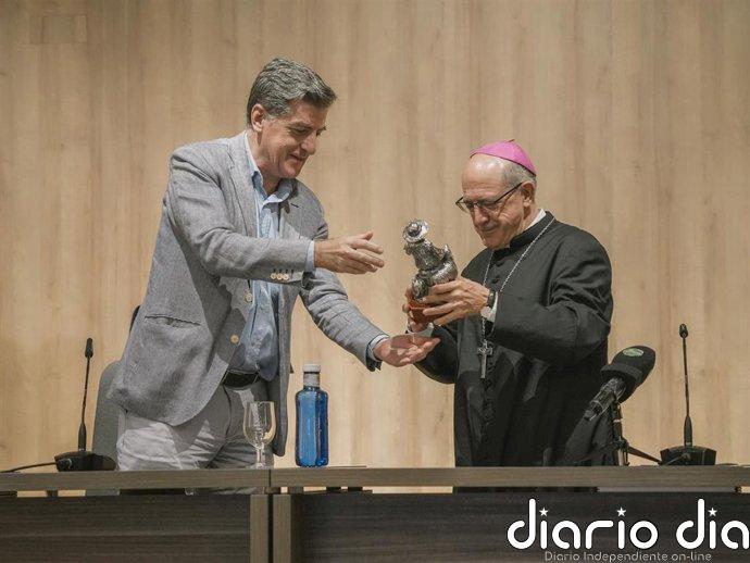 El obispo de Huelva llama a las hermandades del Rocío a reforzar su "misión evangelizadora" durante el Año Jubilar