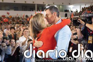 El PP dice que el beso de Sánchez con Begoña Gómez copia la campaña de Cristina Kirchner: "Es más falso que Judas"