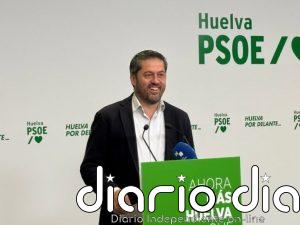 El PSOE señala que el Gobierno "cumple" con el AVE a Huelva mientras la Junta "deja tirados a los usuarios"