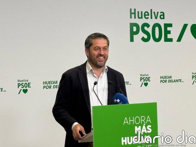 El PSOE señala que el Gobierno "cumple" con el AVE a Huelva mientras la Junta "deja tirados a los usuarios"