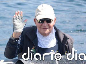 El Rey Juan Carlos abandona España tras pasar el fin de semana con su nieta Irene Urdangarín y su nuevo 'amigo especial'