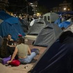 El Sindicat de Llogateres recomienda "resguardarse hasta mañana" a los acampados en plaza Catalunya