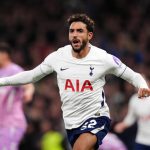 El Tottenham detiene al animado Coventry y sale del puesto de colista en la Premier