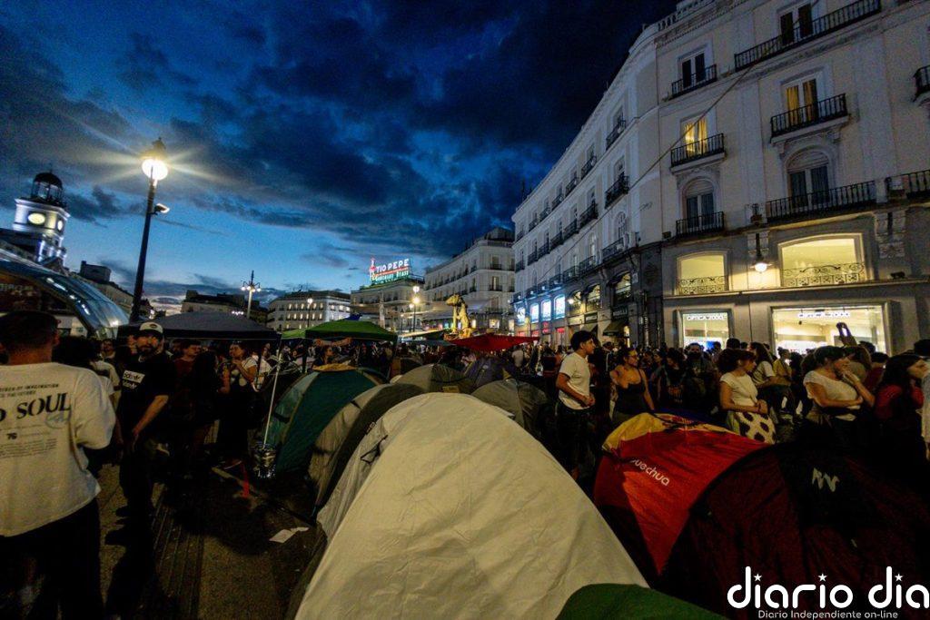 El TSJM rechaza el desalojo inmediato de la acampada de Sol solicitado por la Comunidad