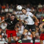 El Valencia sigue mutando con Aguirre y el Villarreal no acierta contra el Elche