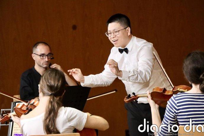 El VI Concurso Internacional de Dirección de Orquesta de la Universidad de Almería ya tiene a sus cuatro finalistas