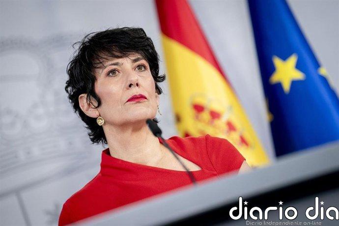 Elma Saiz elude responder si Begoña Gómez irá en las listas del PSOE: "Ni confirmo ni desmiento, no me corresponde"