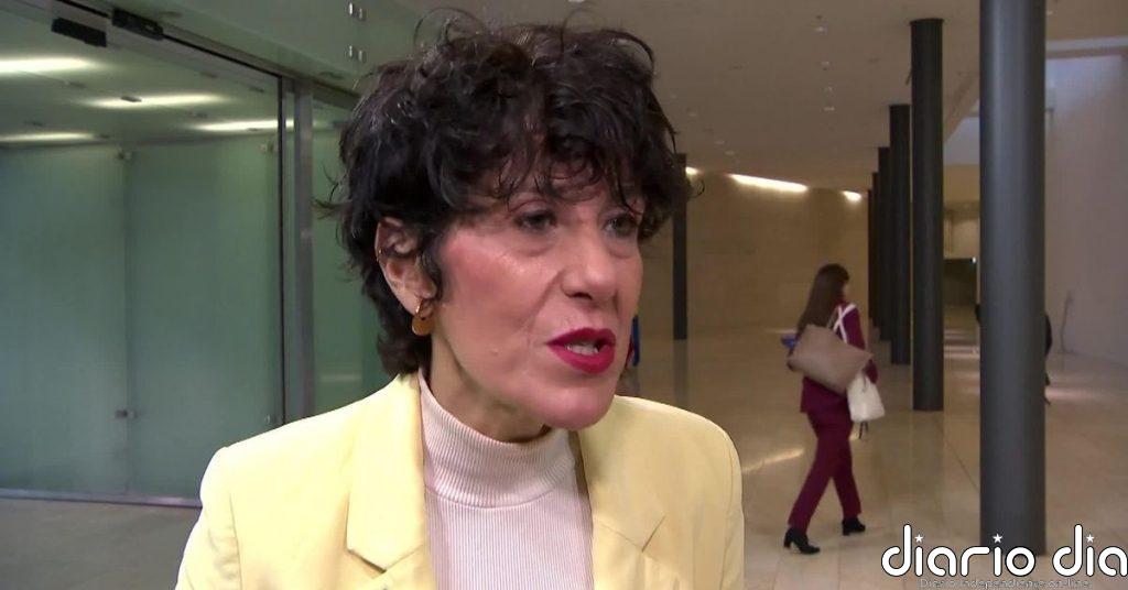 Elma Saiz lamenta el encargo de Feijóo a Albiol sobre okupación: “Se ha dedicado a difundir bulos contra la población migrante”