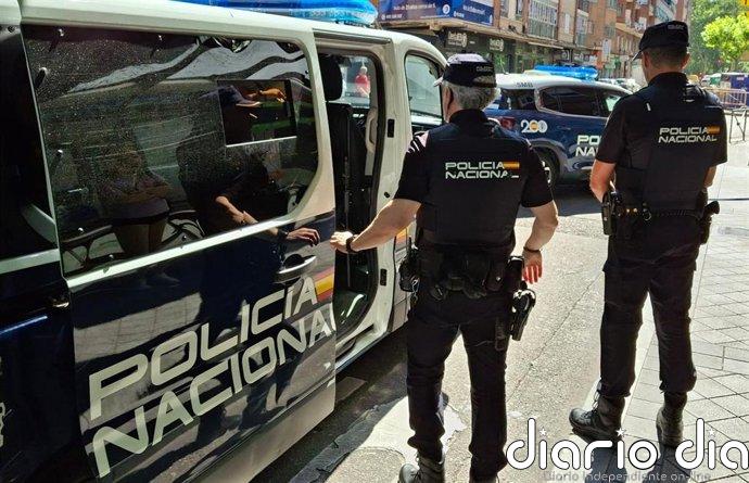 En libertad un varón que amenazó con un cuchillo a su excuñado y se atrincheró en su vivienda en Valladolid