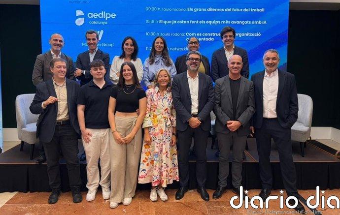 Expertos analizan cómo la IA obliga a las empresas a replantear liderazgo, productividad y gestión del talento