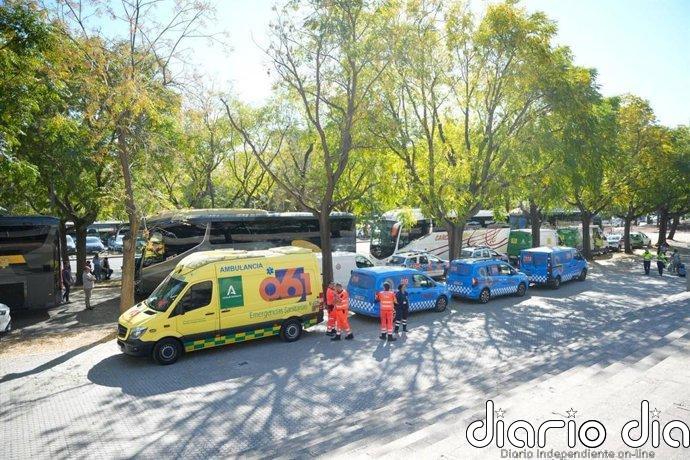 Familias de víctimas abandonan la Estación de Sevilla-Santa Justa rumbo a Toledo: "Que busquen a mi hermano donde sea"