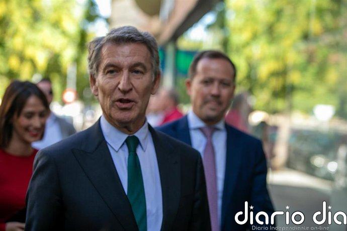 Feijóo llama "coalición de desesperados" al pacto del PSOE y Frente Amplio para el Senado, "una hipocresía más"