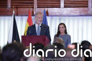 Felipe VI y Letizia en Melilla, en directo: última hora de la visita de los Reyes