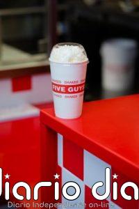 Five Guys cumple diez años en España tras superar los 100 millones de euros de facturación