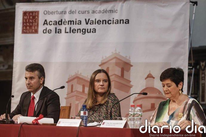 Francés apuesta por una AVL que "proyecte e impulse" el valenciano y ofrece diálogo frente a "debates estériles"