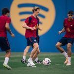 Frenkie de Jong completa parte del trabajo con el grupo y se acerca a su regreso