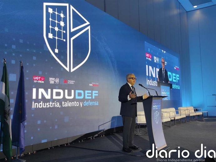Fuentes pide unir formación, empresa e investigación para avanzar en la industria de la defensa en Córdoba