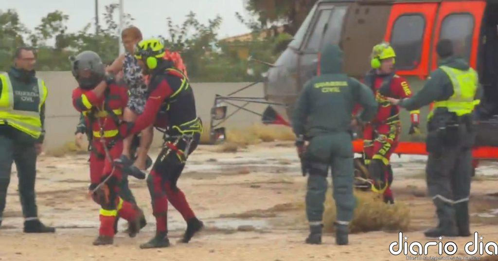 Guardia Civil y UME realizan numerosos rescates en zonas anegadas de Valencia y Alicante