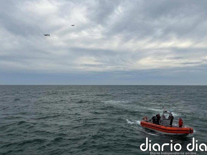 Hallan restos de la avioneta desaparecida en el noroeste de EEUU mientras continúa la búsqueda de los seis tripulantes