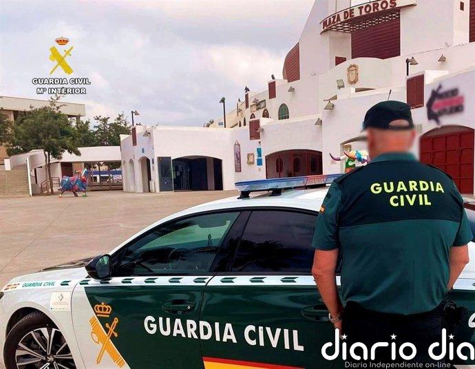 Hallan un cadáver "sin signos de violencia" en una zona abrupta en la A-7 en Almería