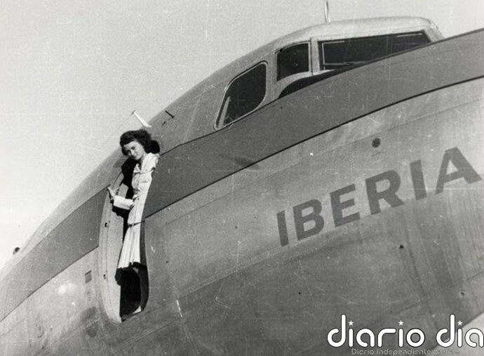 Iberia conmemora el 80 aniversario de las primeras tripulantes de cabina de pasajeros en España