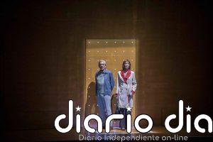 Imanol Arias y María Barranco despiertan risas y reflexión en el Maestro Padilla de Almería con 'Mejor No Decirlo'