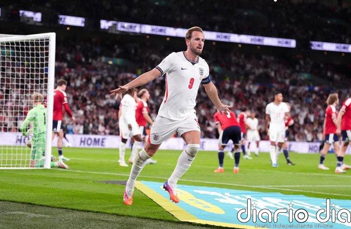 Kane fulmina a Chequia y mantiene al alza a Inglaterra