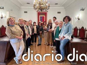La alcaldesa de Calahorra recibe al grupo de teatro Improyayas tras ganar dos premios con 'Protagonistas'