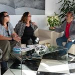 La asociación Extremadura Entiende traslada a la Diputación de Cáceres sus líneas de trabajo