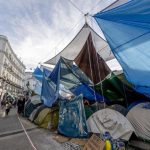 La Comunidad estudia recurrir decisión del TSJM de mantener la acampada en Sol e insiste en los "perjuicios" que causa