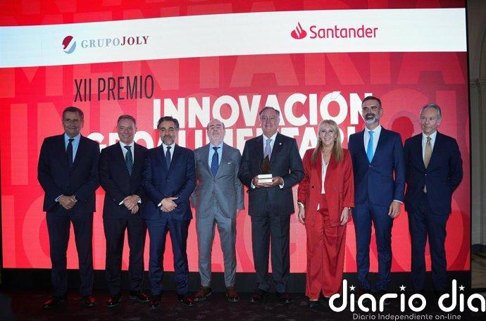 La Junta destaca el compromiso del Grupo Estévez, "ejemplo de innovación, inversión y valor añadido"