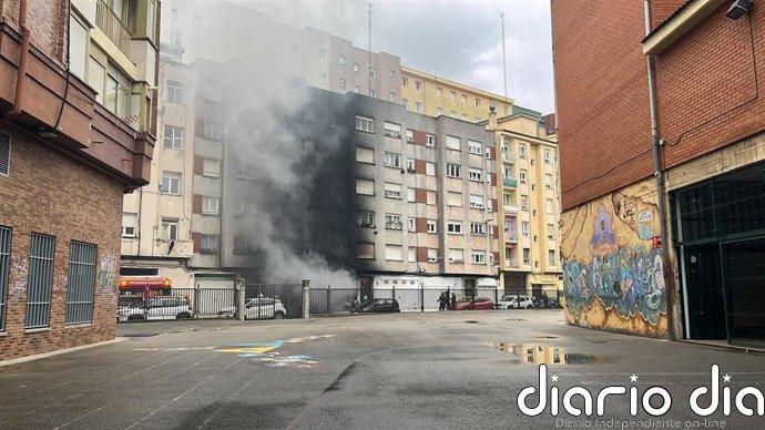 La mayoría de vecinos afectados por el incendio en Leopoldo Pardo pueden regresar a sus viviendas