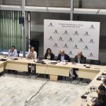 La Mesa de Sanidad Vegetal incide en el uso de una sustancia activa para la plaga que ataca al pimiento de Almería