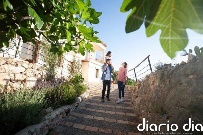 La nueva edición del Bono Turístico, dotada con 500.000 euros, incentiva las escapadas y reduce la estacionalidad