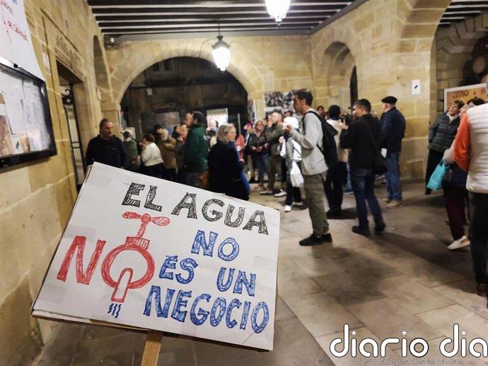 La Plataforma en Defensa del Agua Pública de Haro critica el "veto" a su acceso al pleno del Ayuntamiento