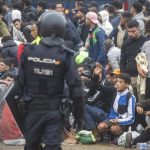 La Policía se despliega en Los Rosales y el Tarajal para retirar a los últimos migrantes de las calles de Ceuta